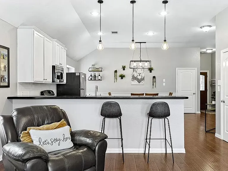 5105 Birchwood Dr — Photo 10