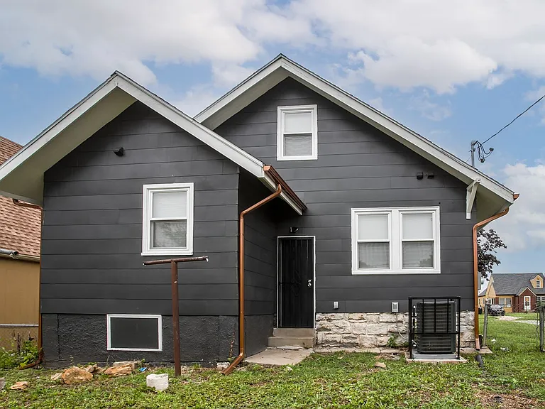4421 Bellefontaine Ave — Photo 4