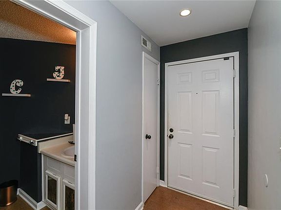 3rd image of 200 Fox Hollow Dr APT 311