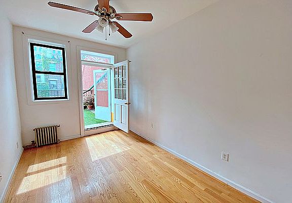5th image of 66 W 69th St APT 4R