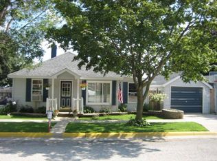 210 E 6th St, Wilton, IA 52778