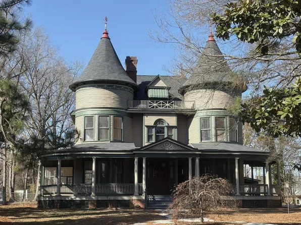 217 S Main St, Roxboro, NC 27573