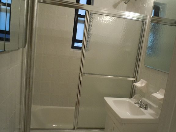 5th image of 812 8th Ave APT 1C