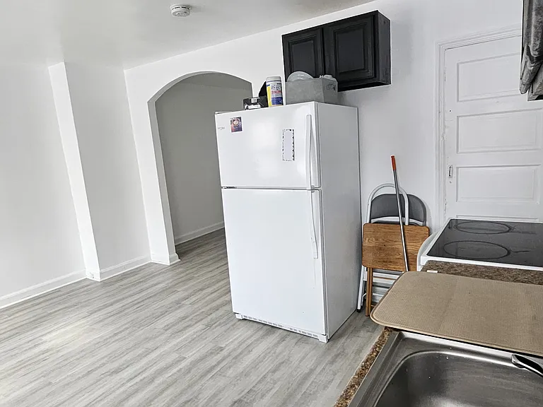 225 N Penn St — Photo 14