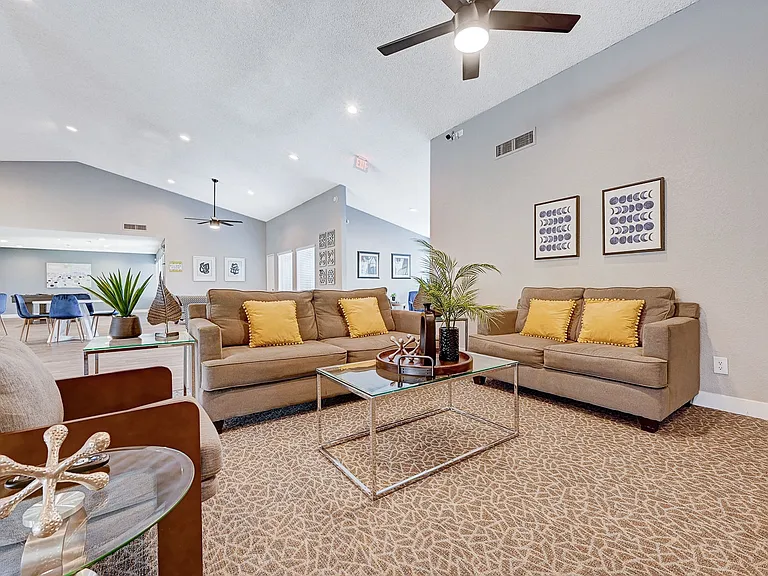 Artisan Apartments — Photo 10