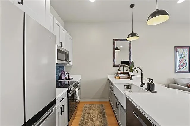 1222 Columbus St #B — Photo 8