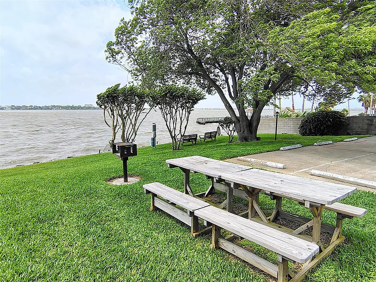 205 Yacht Club Ln #205 — Photo 22