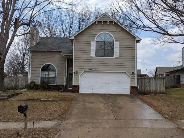 1800 S Butternut Ave W, Broken Arrow, OK 74012