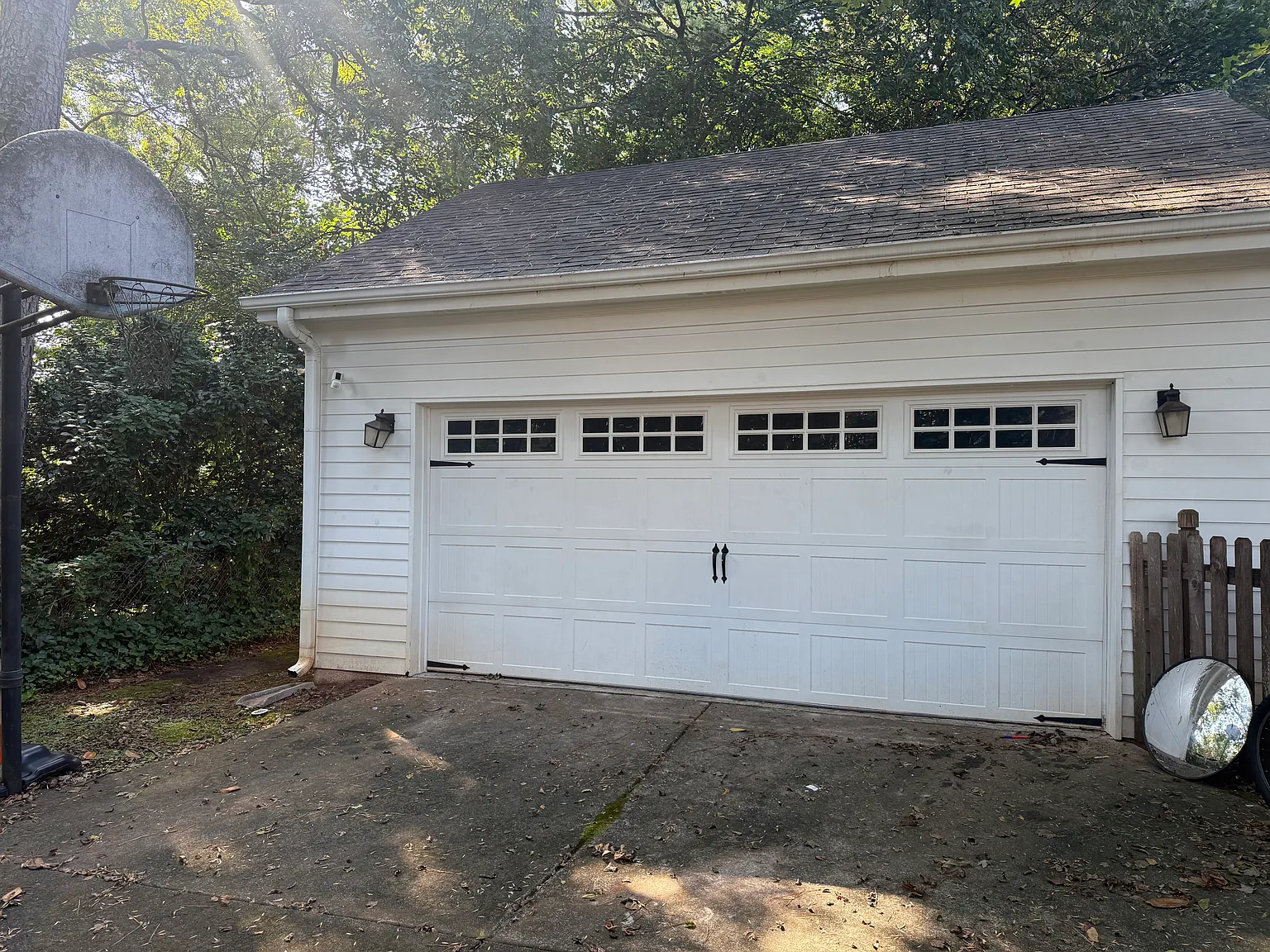 5 bed, 2800 sqft, $4,800 — Photo 2