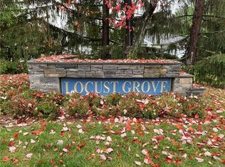 2 Locust Ct APT D, Fishkill, NY 12524