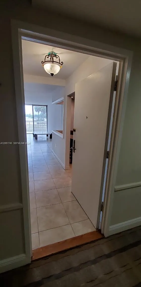 Brickell Biscayne Condo — Photo 3