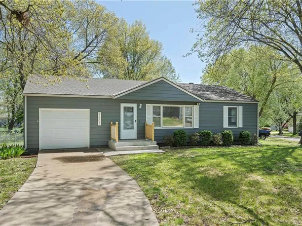 8601 Stark Ave, Raytown, MO 64138