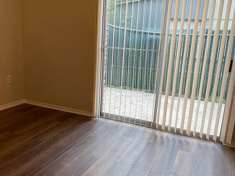 872 Arlington Ave #7 — Photo 8
