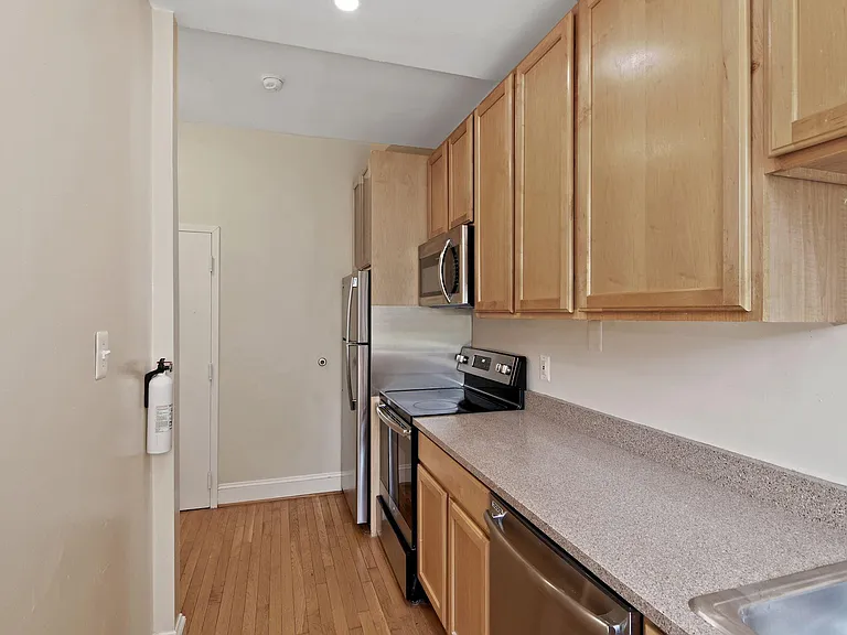 1401 Columbia Rd NW #113 — Photo 7