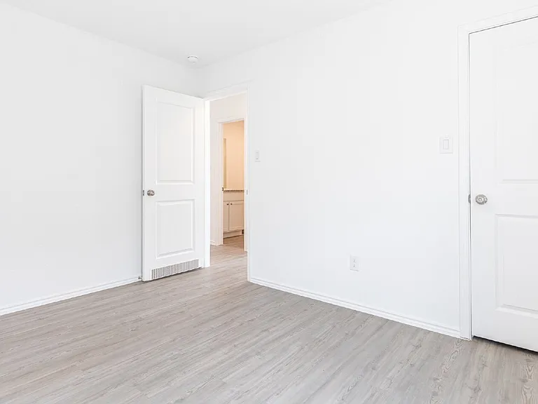 4136 Cove Fls — Photo 18