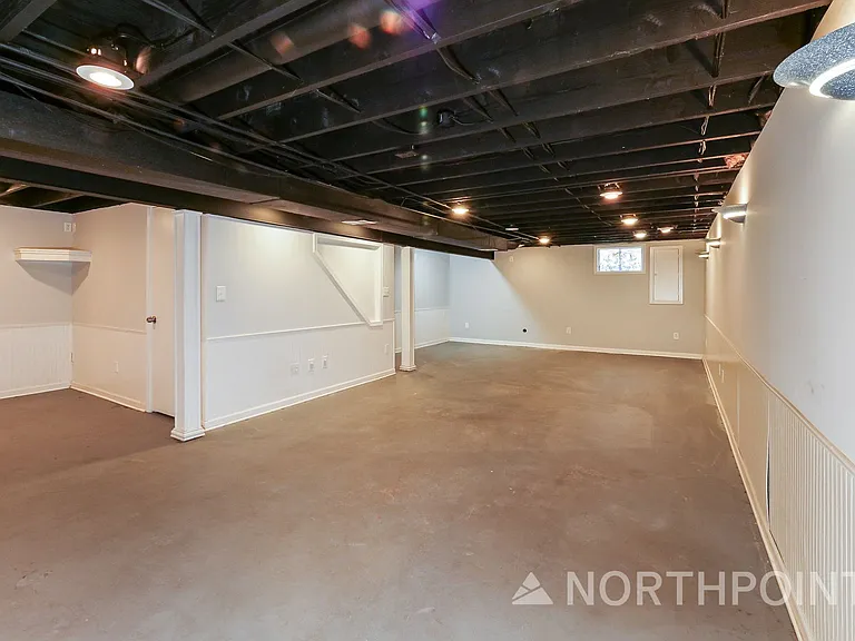 3901 SW 10th St — Photo 11