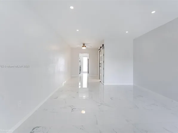 641 Espanola Way APT 35, Miami Beach, FL 33139