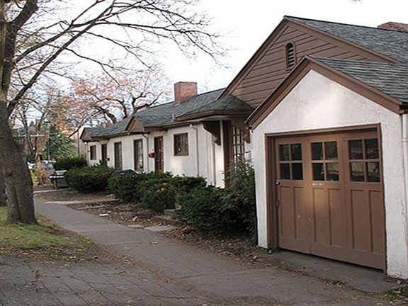 2nd image of 645 NE Campus St #B