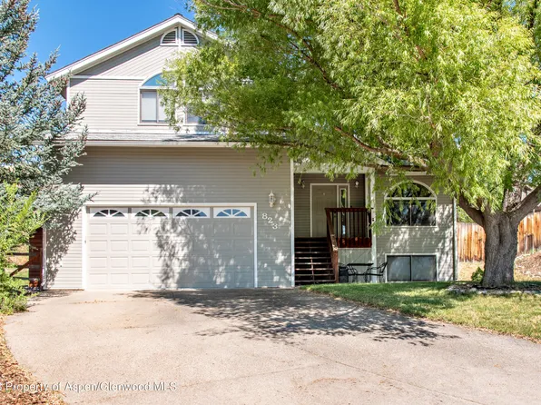 823 Mountain View Dr, New Castle, CO 81647
