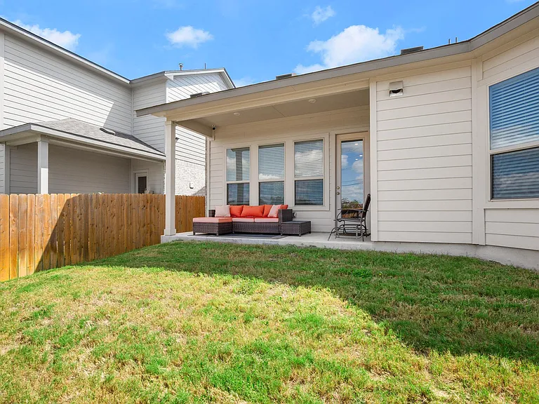 12810 Stanford Dr — Photo 27