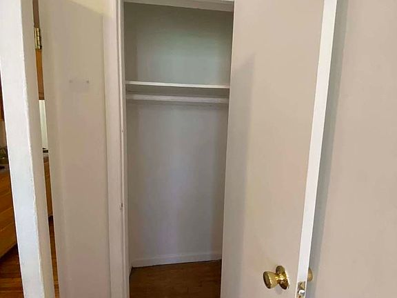 5th image of 19 Stuyvesant St APT 2C