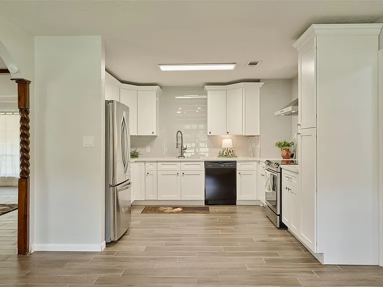 24803 Lori Ln — Photo 13