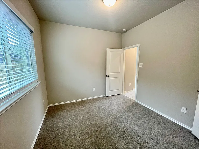 553 Sand Branch Dr — Photo 26