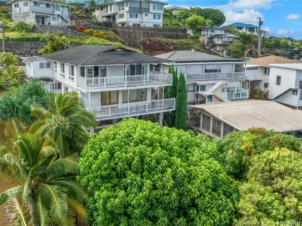 2234 Saint Louis Dr, Honolulu, HI 96816