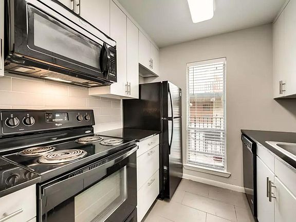 3rd image of 4330 Bowser Ave #104