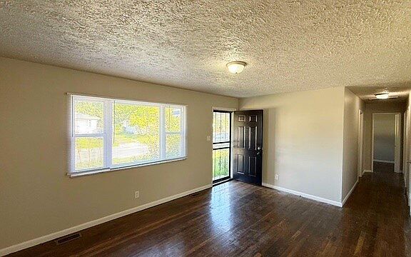 2nd image of 1801 S Drexel Ave