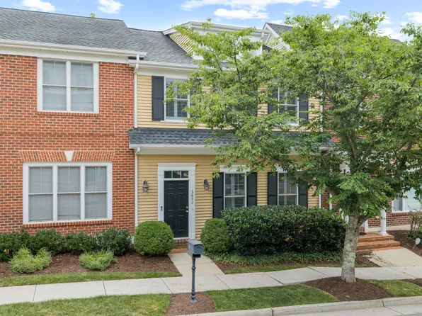 3830 Greenway Dr SW, Roanoke, VA 24018