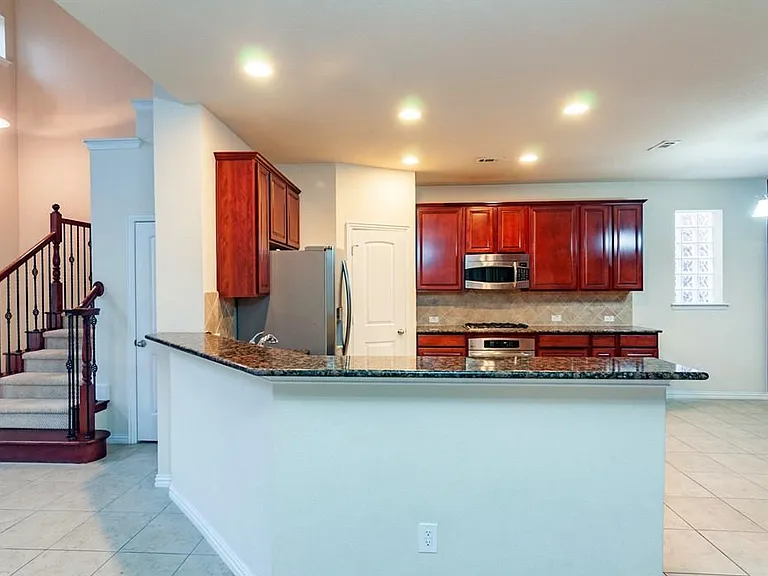 3504 Porter Creek Dr — Photo 10