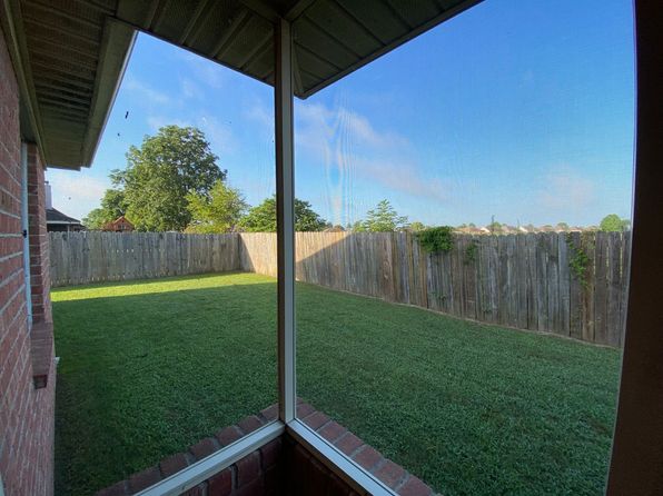 832 Bayou Vista Dr, Marion, AR 72364