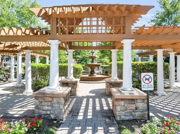 370 Victoria Drive, Bridgewater Twp., NJ 08807