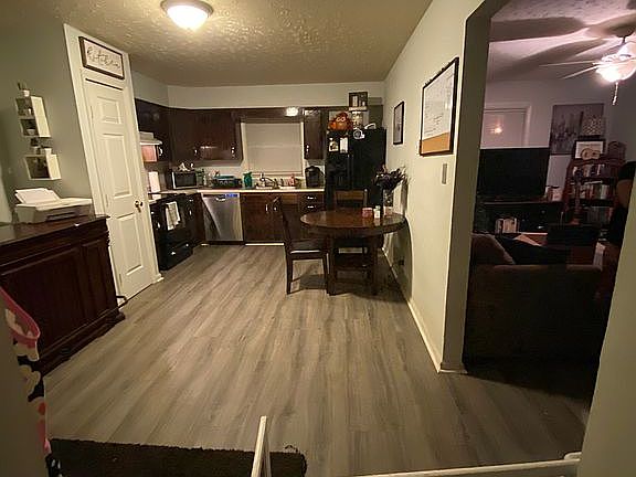 3rd image of 107 Lincoln Hts