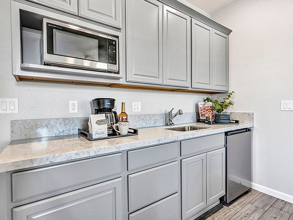 The Tamarack MultiJen Kitchen