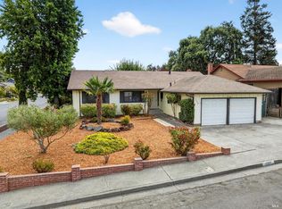 1552 Moonview Ct, Santa Rosa, CA 95401