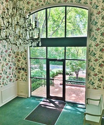 3rd image of 1240 Park Ave W APT 325