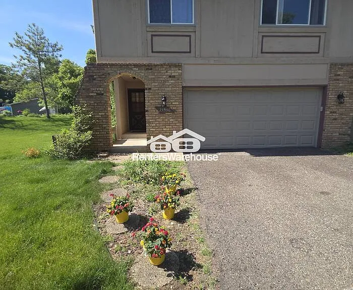 15536 Garfield Cir — Photo 1