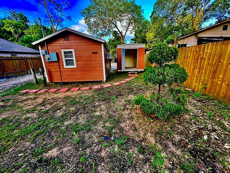 19422 Borders Dr — Photo 14