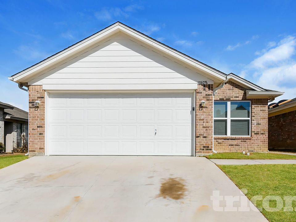 1st image of 10628 Lone Pine Ln