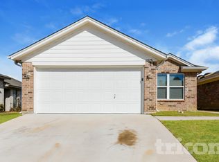 10628 Lone Pine Ln, Fort Worth, TX 76108