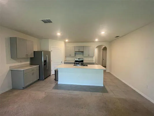 4 bed, 2029 sqft, $2,219 — Photo 3