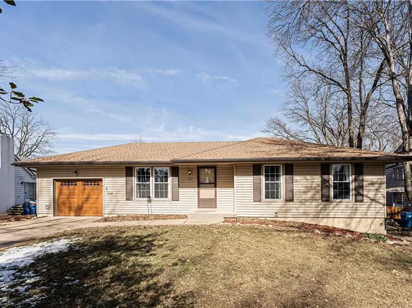 840 Sunset Ave, Liberty, MO 64068