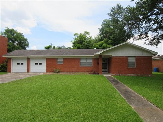 1st image of 1701 Amy Dr