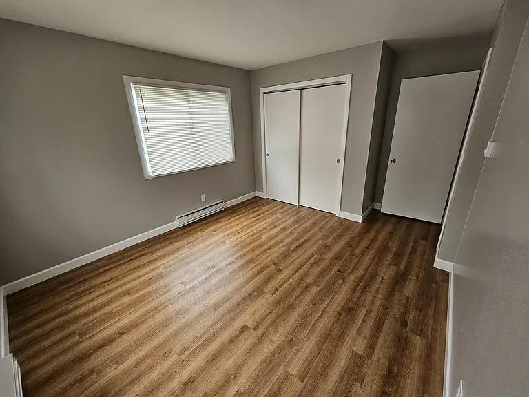 245 E Summit Ave — Photo 15