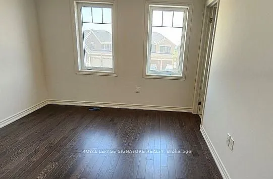 46 Sandhill Cres — Photo 7