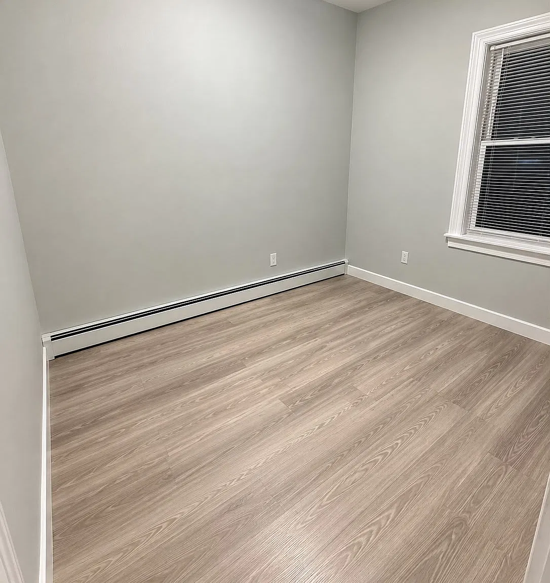 3 bed, 1219 sqft, $2,045 — Photo 2