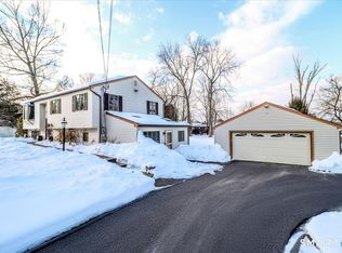 25 Howland Road, New Milford, CT 06776