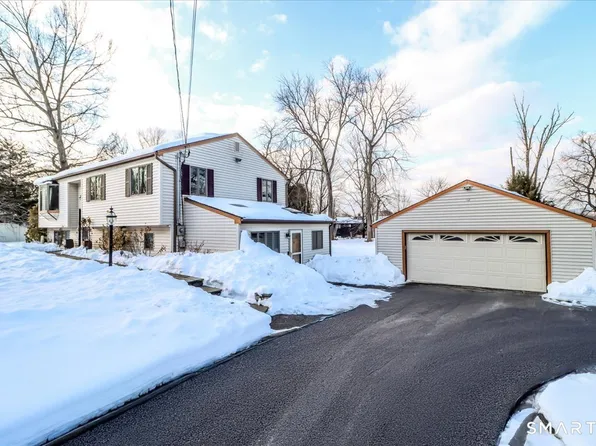 25 Howland Road, New Milford, CT 06776